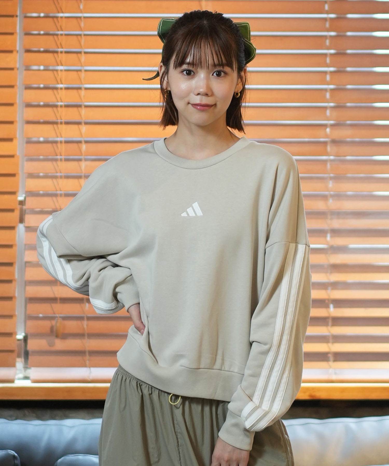 adidas アディダス トレーナー レディース エッセンシャルズ スリー