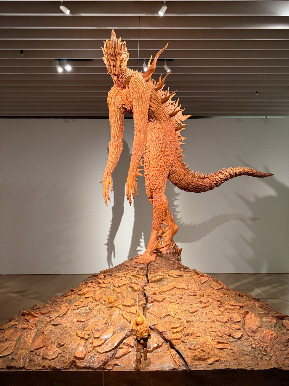 破壊と創造の70年、ゴジラをアートで問う ― 森アーツセンター