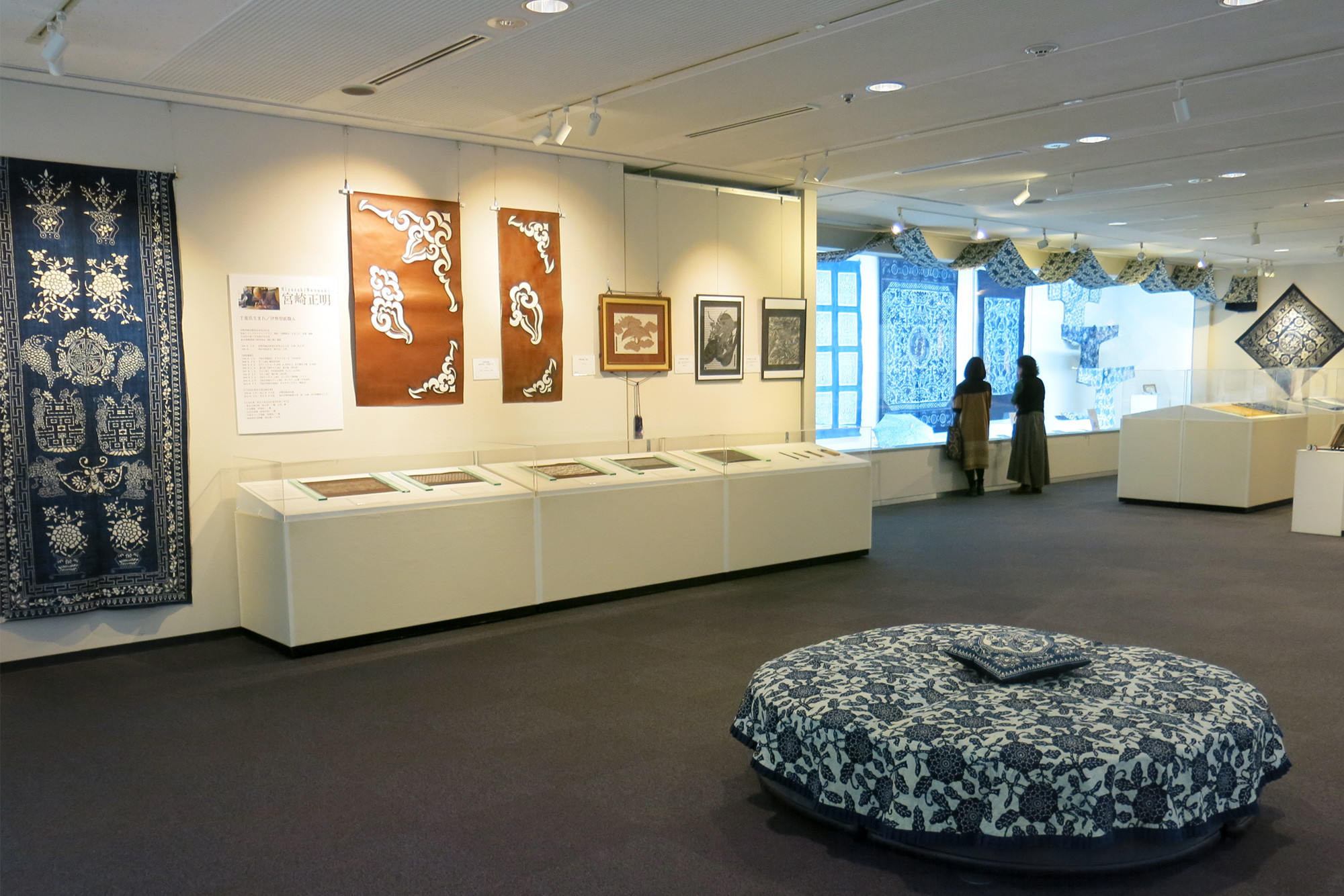 じゅんじゅんさん様用 敦煌シルク製シルクロード地図大判壁掛け