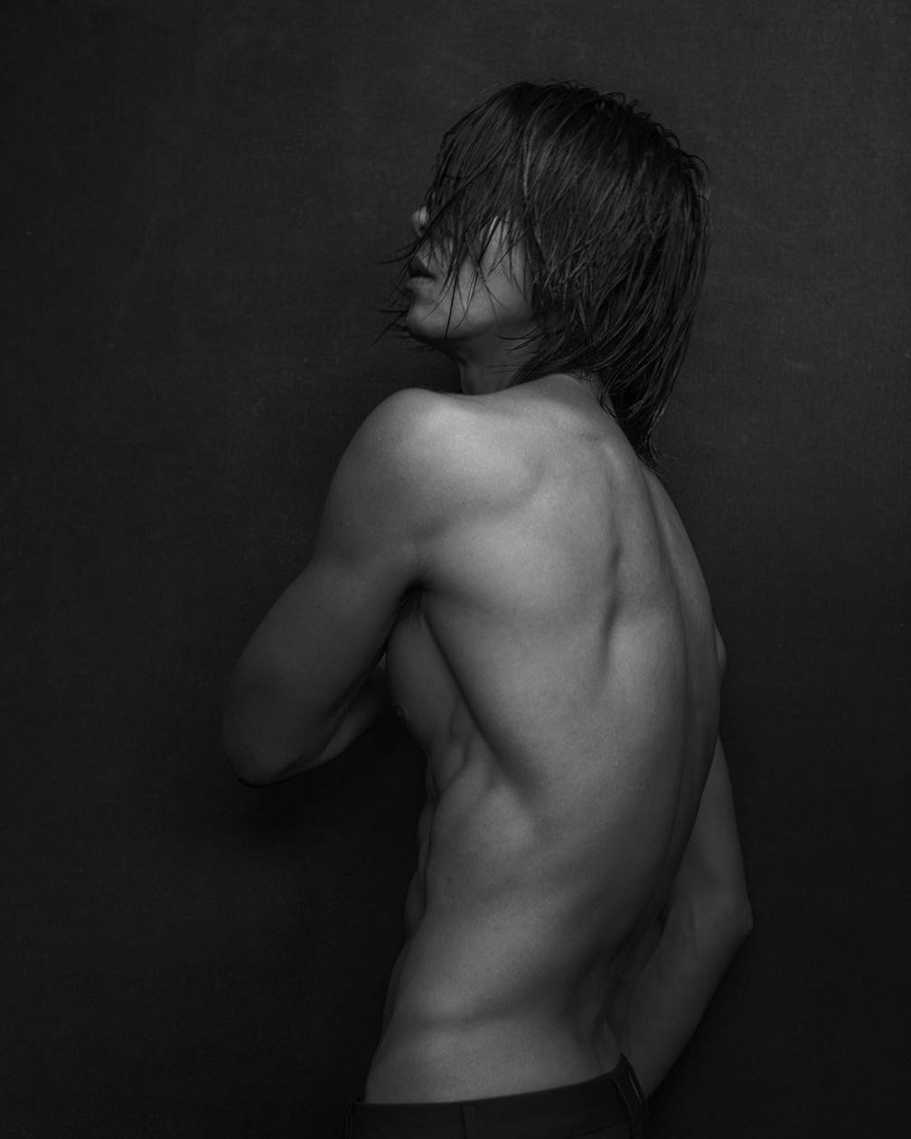 音楽】山下智久、写真集「Circle」出版決定 驚きの肉体美も披露