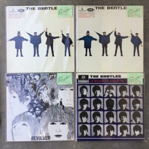 UK盤/MONOの初期プレスを中心にビートルズのLPが11枚入りました。