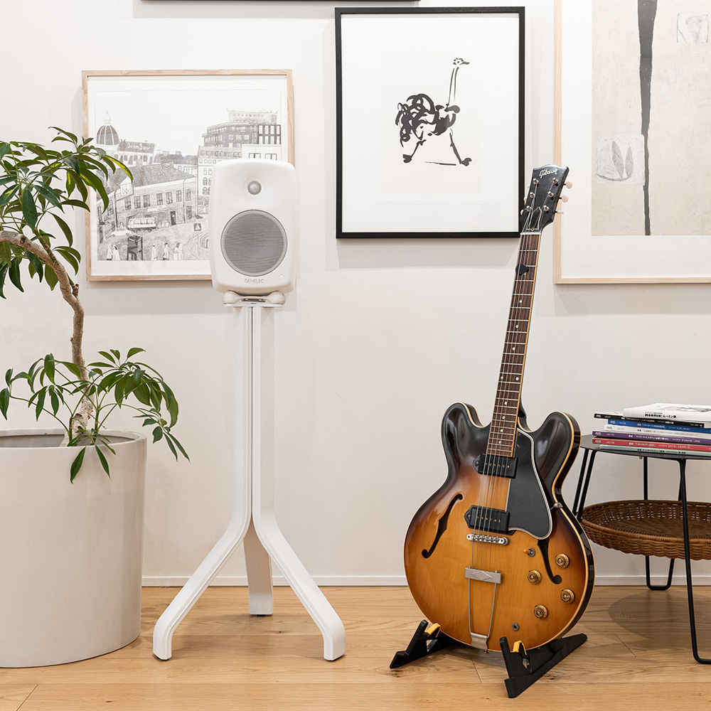 GENELEC 8000-450W ホワイト [TRIOL スタンド]｜ミュージックランドKEY