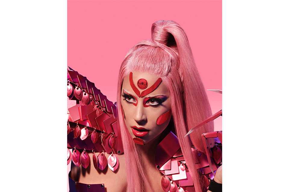 レディー・ガガ来日記念POP UP SHOP in HMVエソラ池袋」開催中