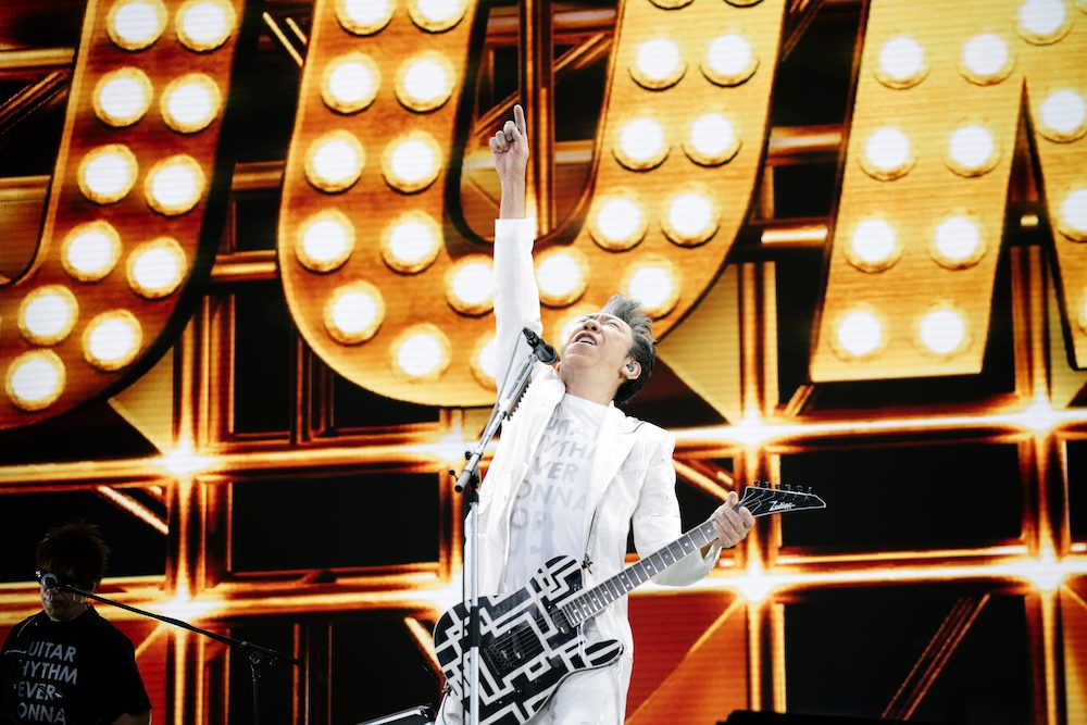 布袋寅泰「GUITARHYTHM Ⅷ TOUR “The Final in 武道館”」ライブ映像