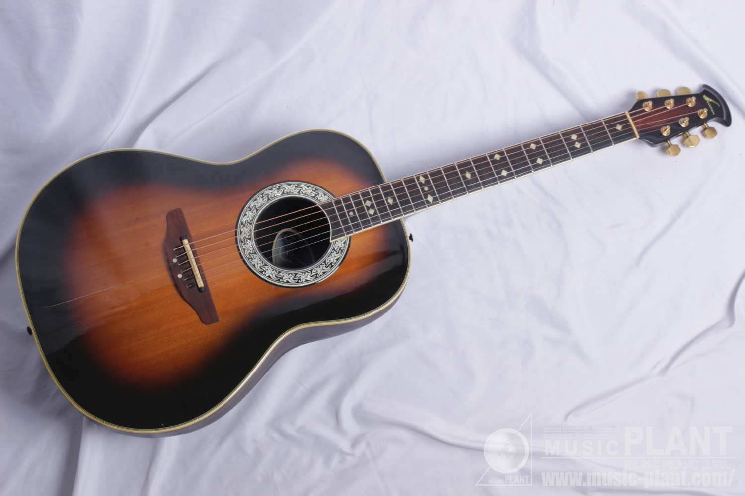 Ovation Legendシリーズ エレアコModel 1717 Legend中古品()売却済み