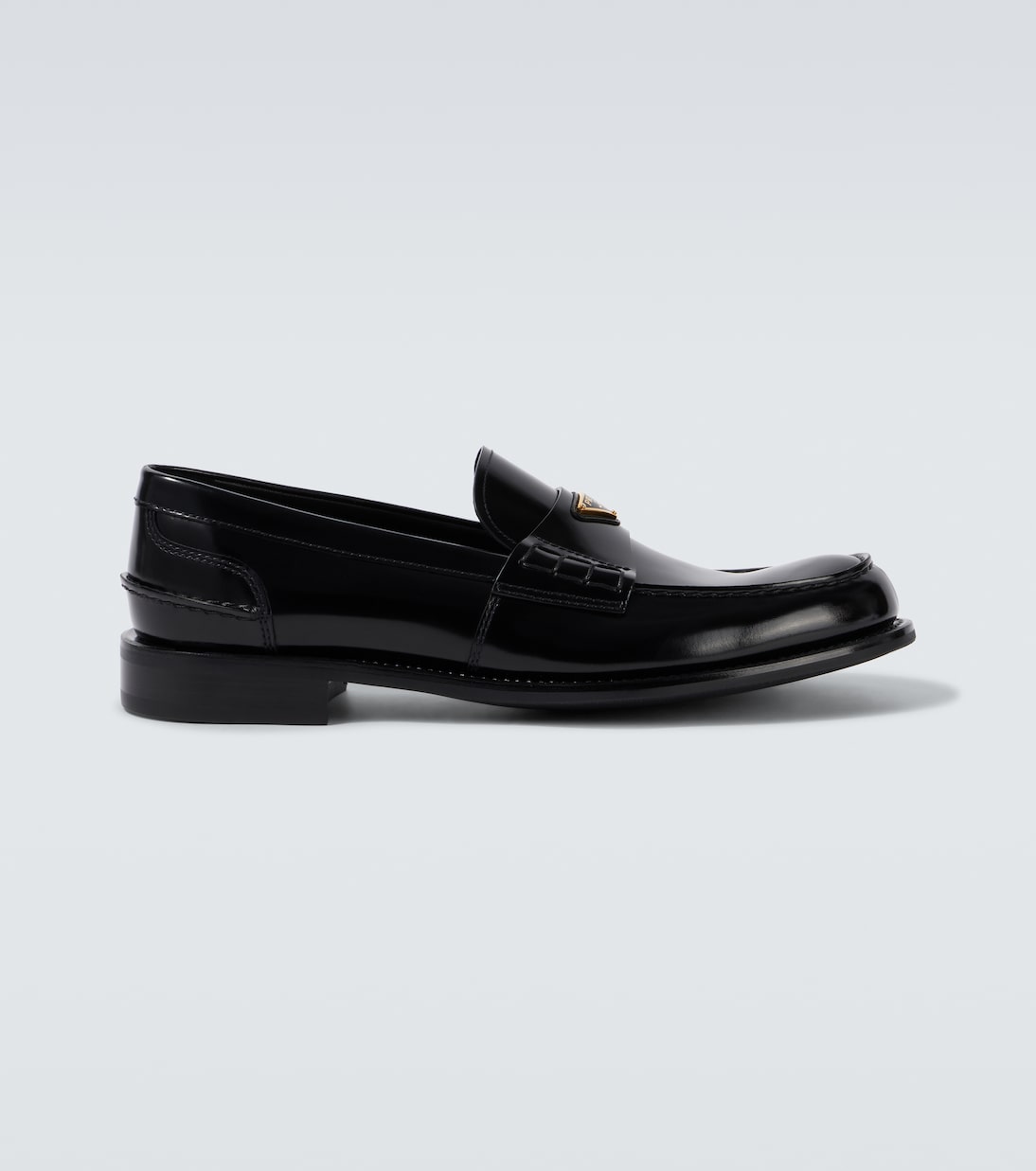 Logo leather loafers in black - Prada | Mytheresa