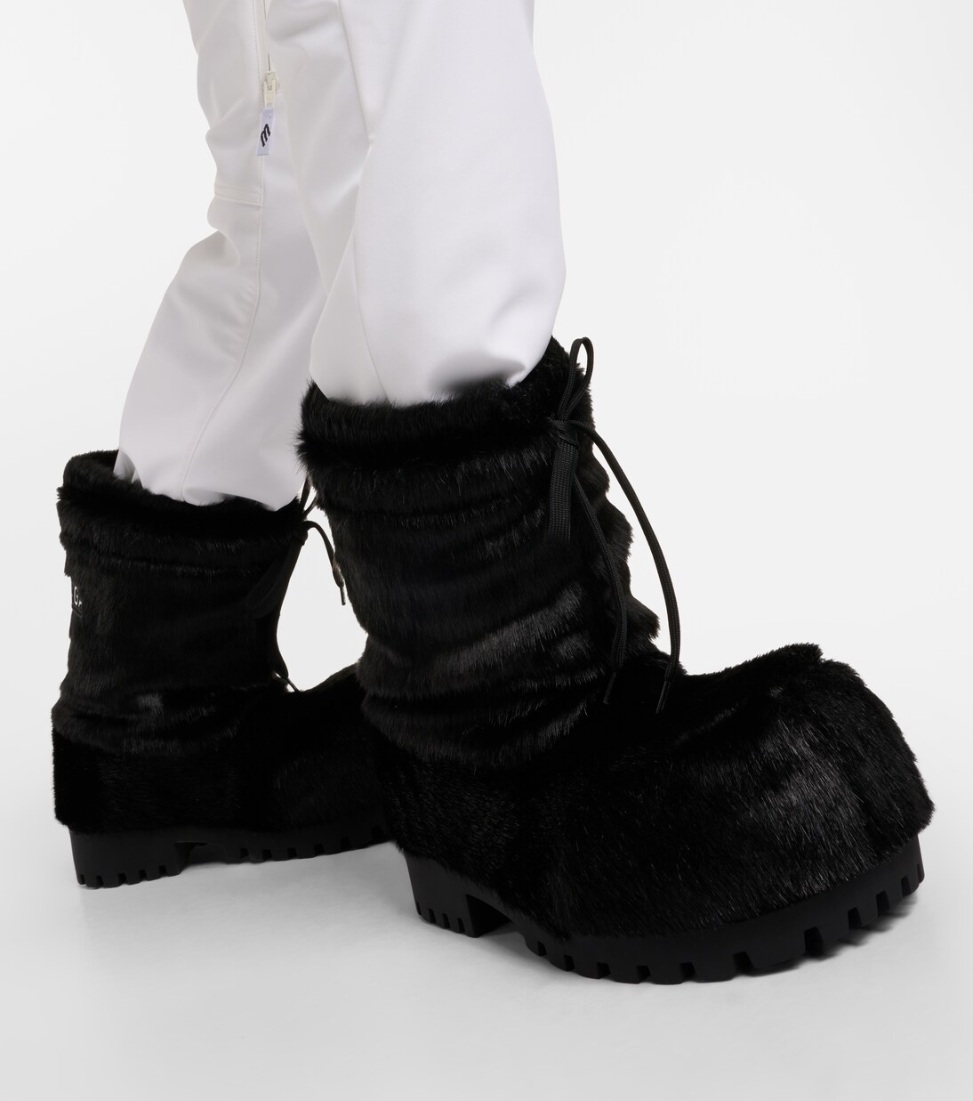 Alaska snow boots in black - Balenciaga | Mytheresa