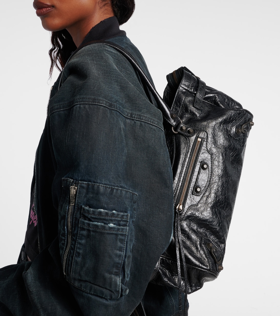 Le City East-West Medium shoulder bag in black - Balenciaga