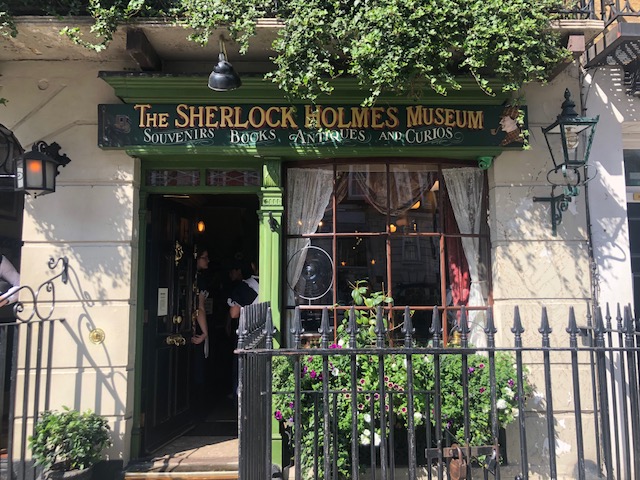 世界で最も有名な住所⁉ 221B Baker Streetへ行ってみよう☆ みゅう