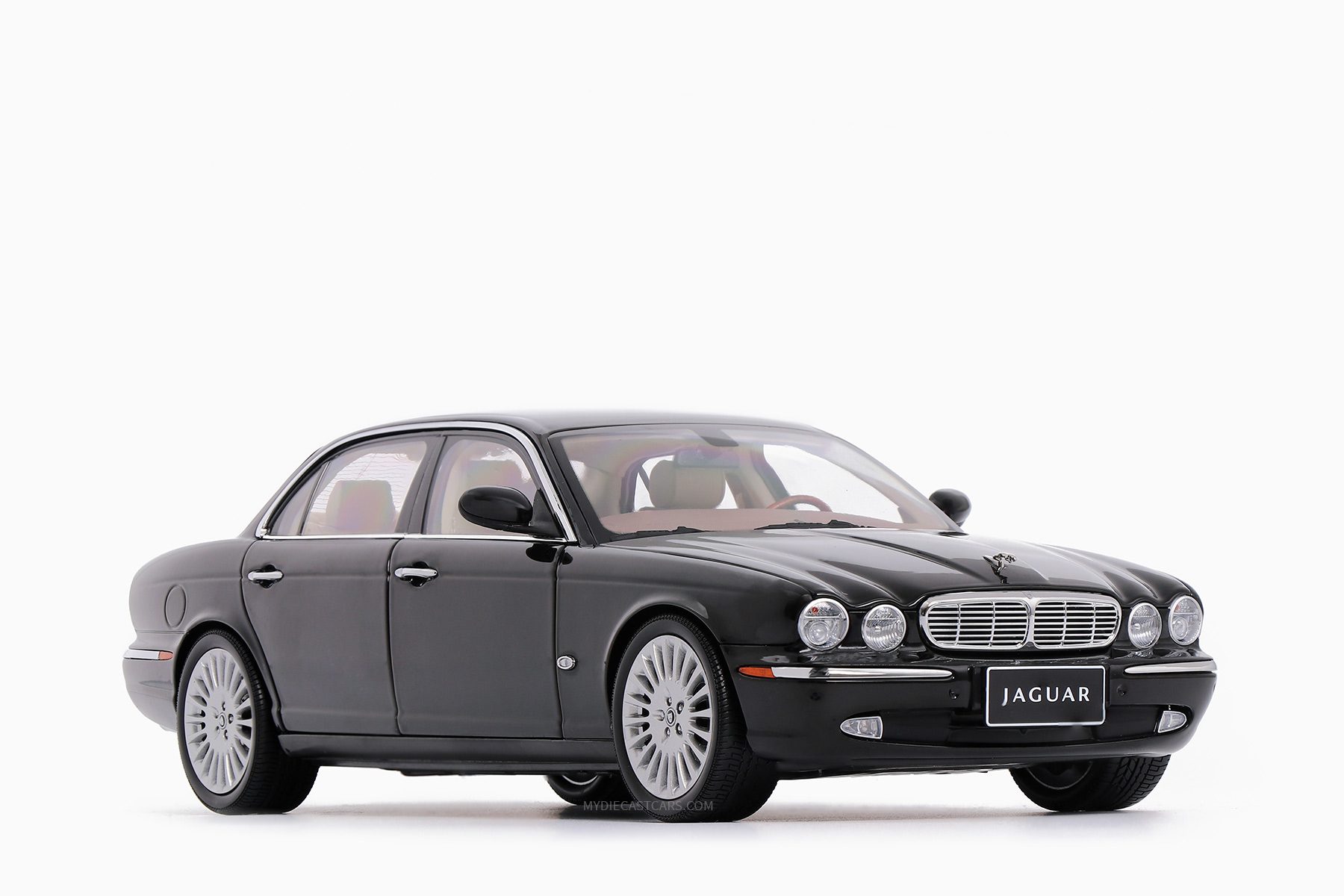 Almost Real Jaguar XJ6 (X350) Ebony Black 1/18 Diecast Car