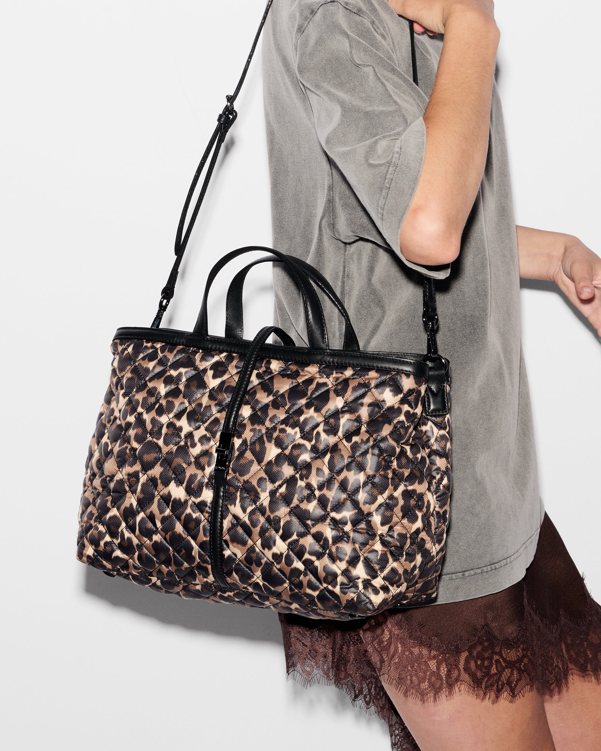 Leopard Medium Astor Top Handle
