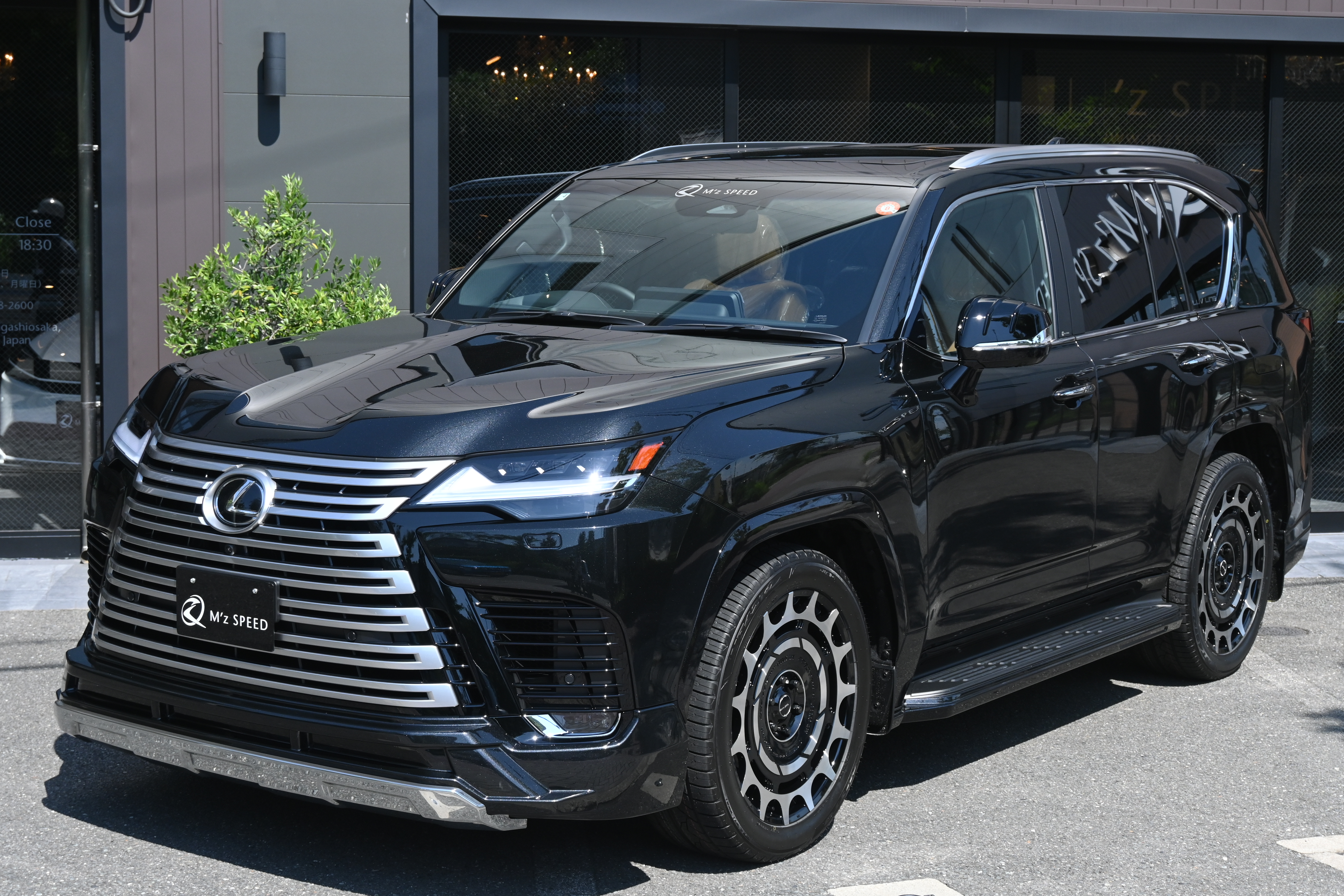 M'z SPEED 新車カスタムコンプリートカー | LEXUS LX600 LUV LINE ZEUS