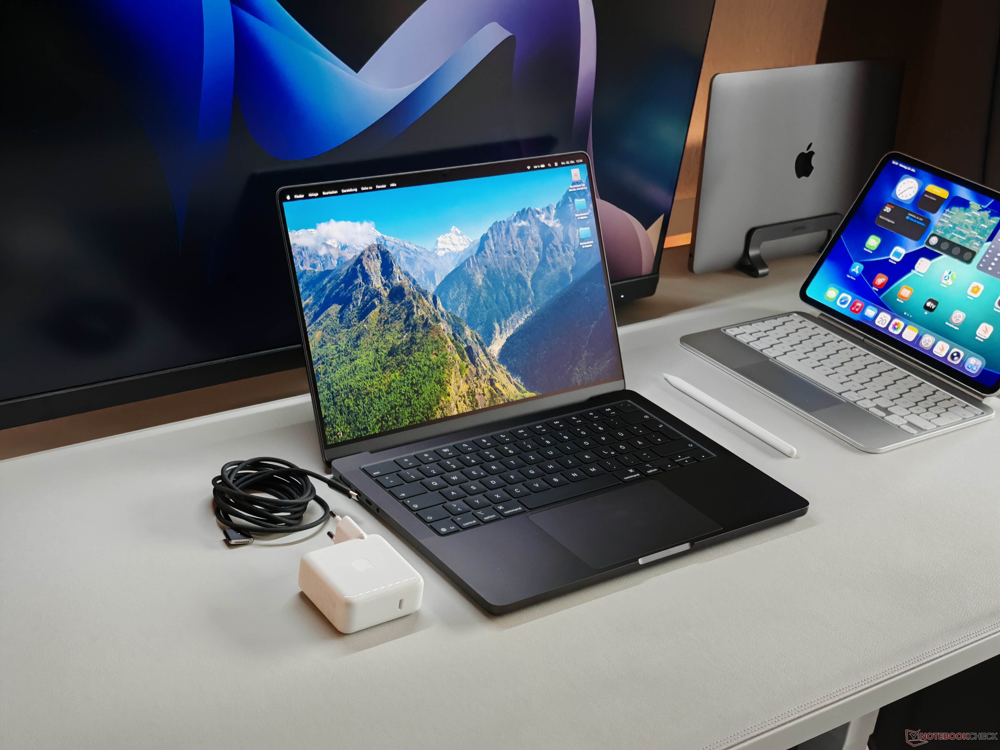 Apple MacBook Pro M5 (2025) incelemesi - Dünyanın en hızlı tek