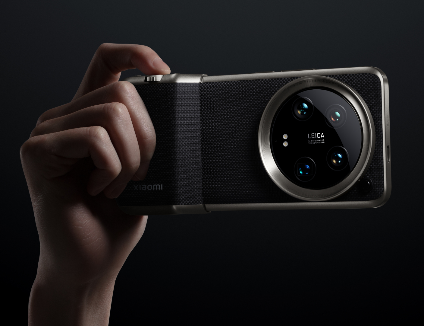 Xiaomi 14 Ultra Photography Kit makes global debut for €199