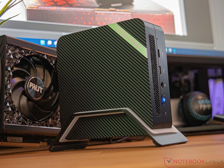 Minisforum Venus Series UM690 desktop review: small office PC with