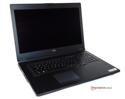 Fujitsu Celsius H970 (E3-1535M v6, P4000) Workstation Review
