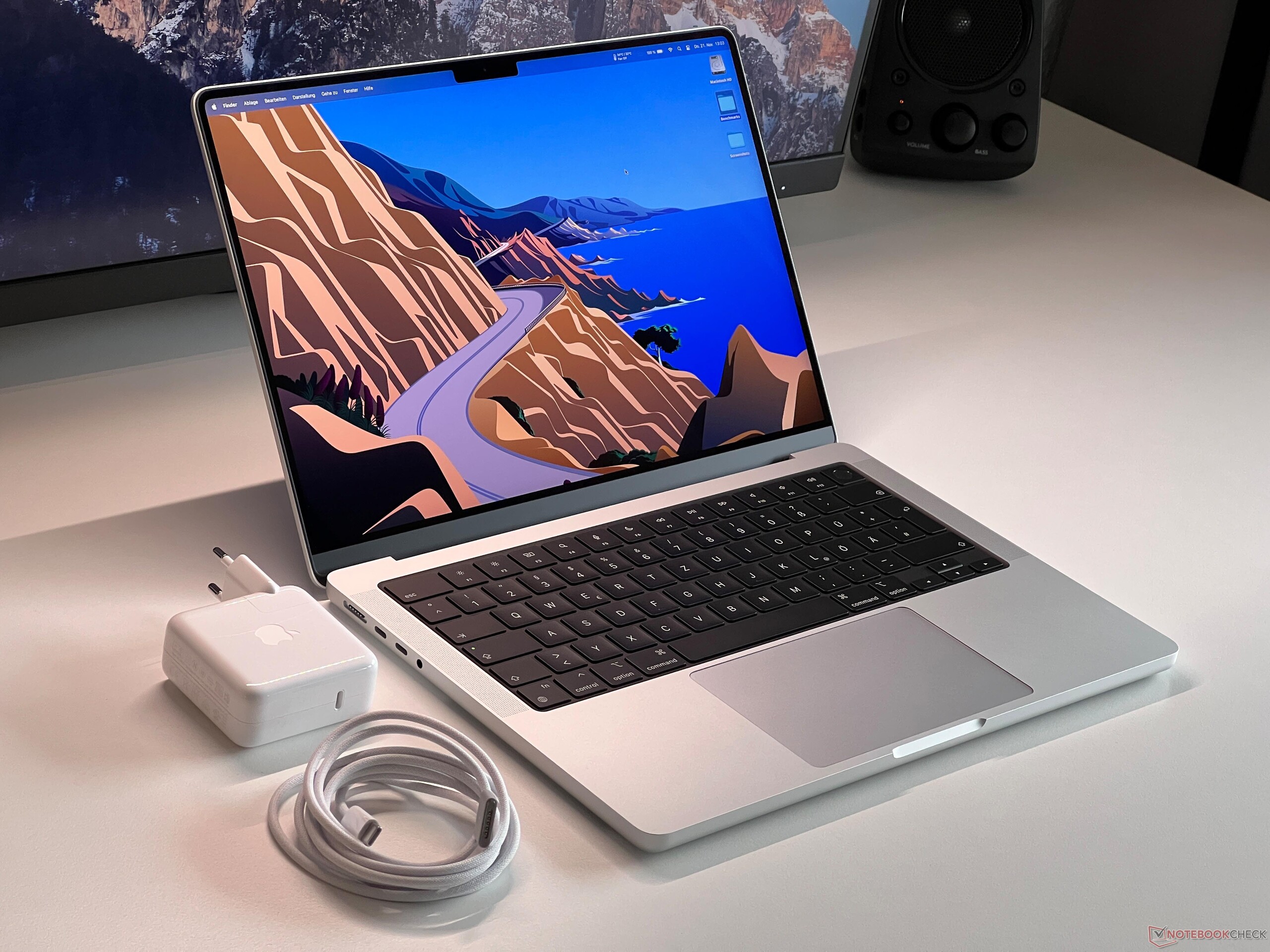 Apple MacBook Pro 14 M4 review - The M4 base model with important