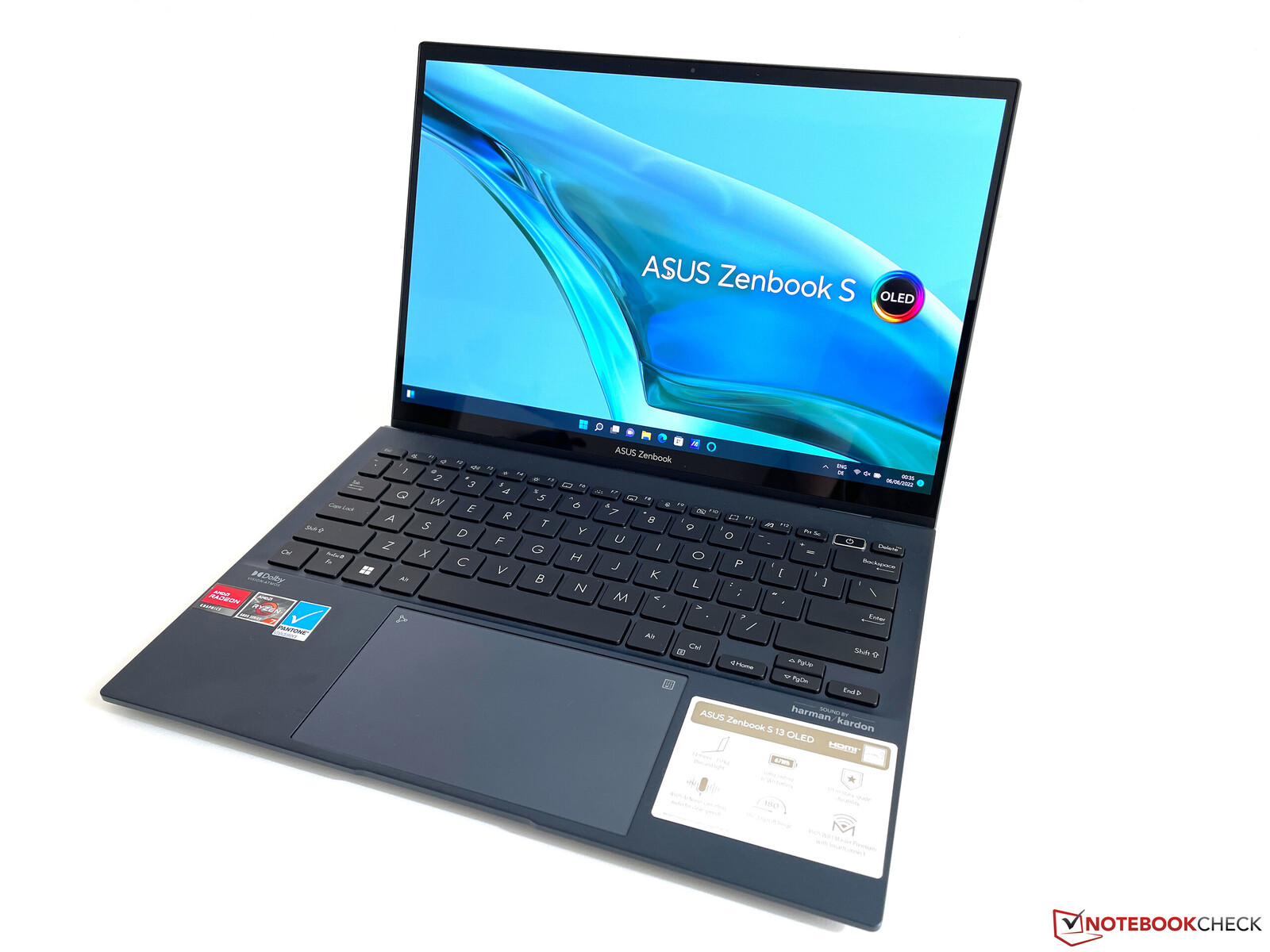 Asus ZenBook S 13 UM5302TA, R7 6800U - Notebookcheck.net External