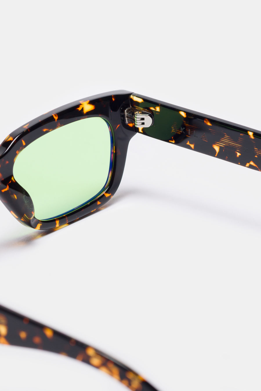 Zed Sunglasses in Tokyo Tortoise/Apple Green – AKILA