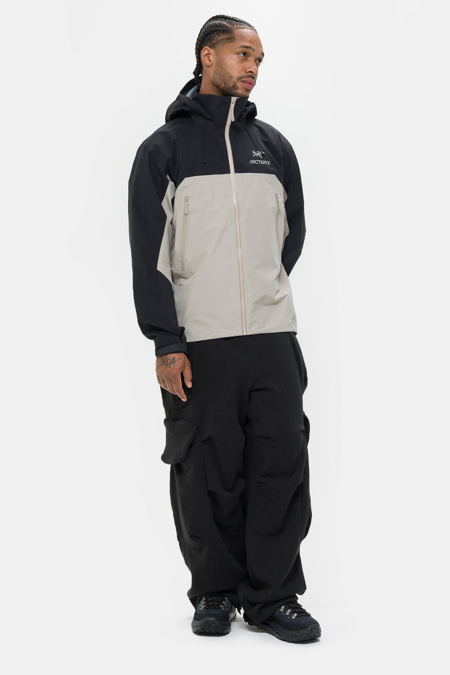 Beta AR Jacket in Black/Rune - ARC'TERYX