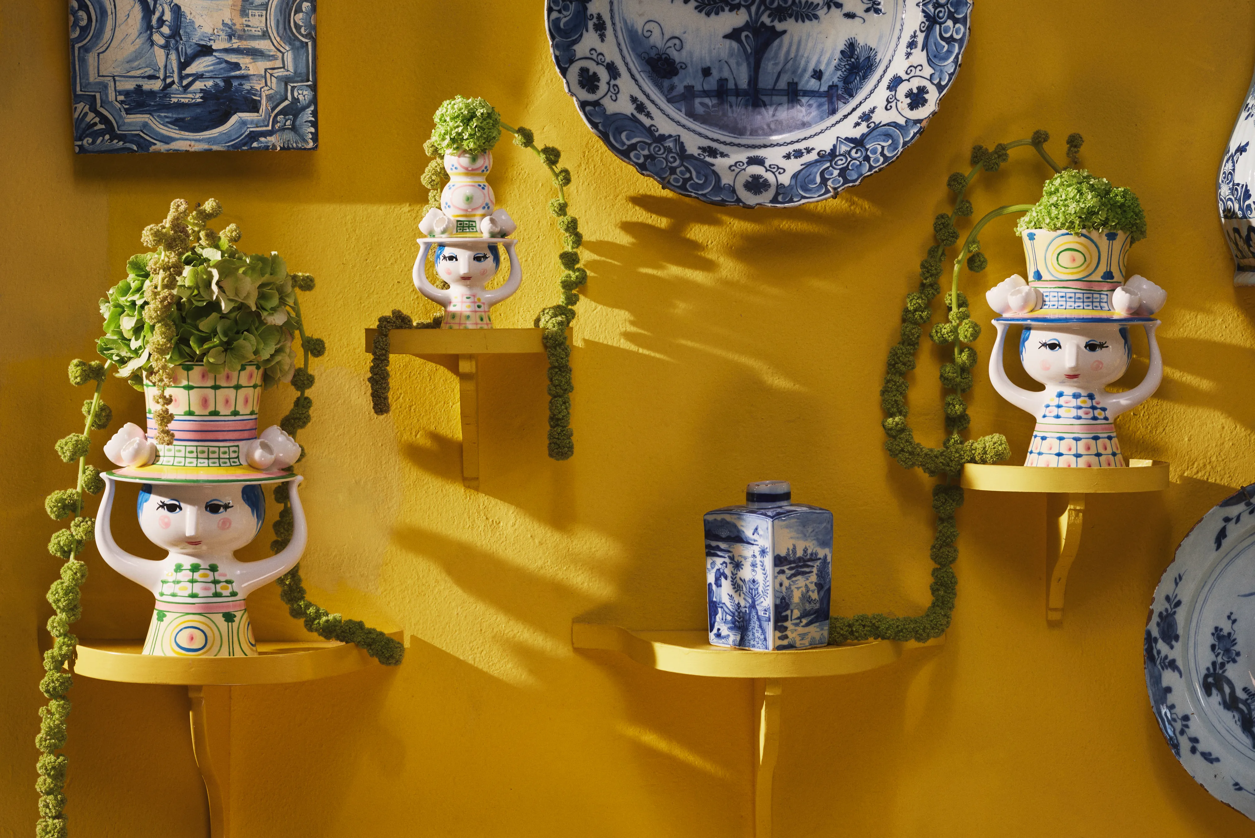 Bjørn Wiinblad からのLady with hat 花瓶 H24.5 cm - NordicNest.jp