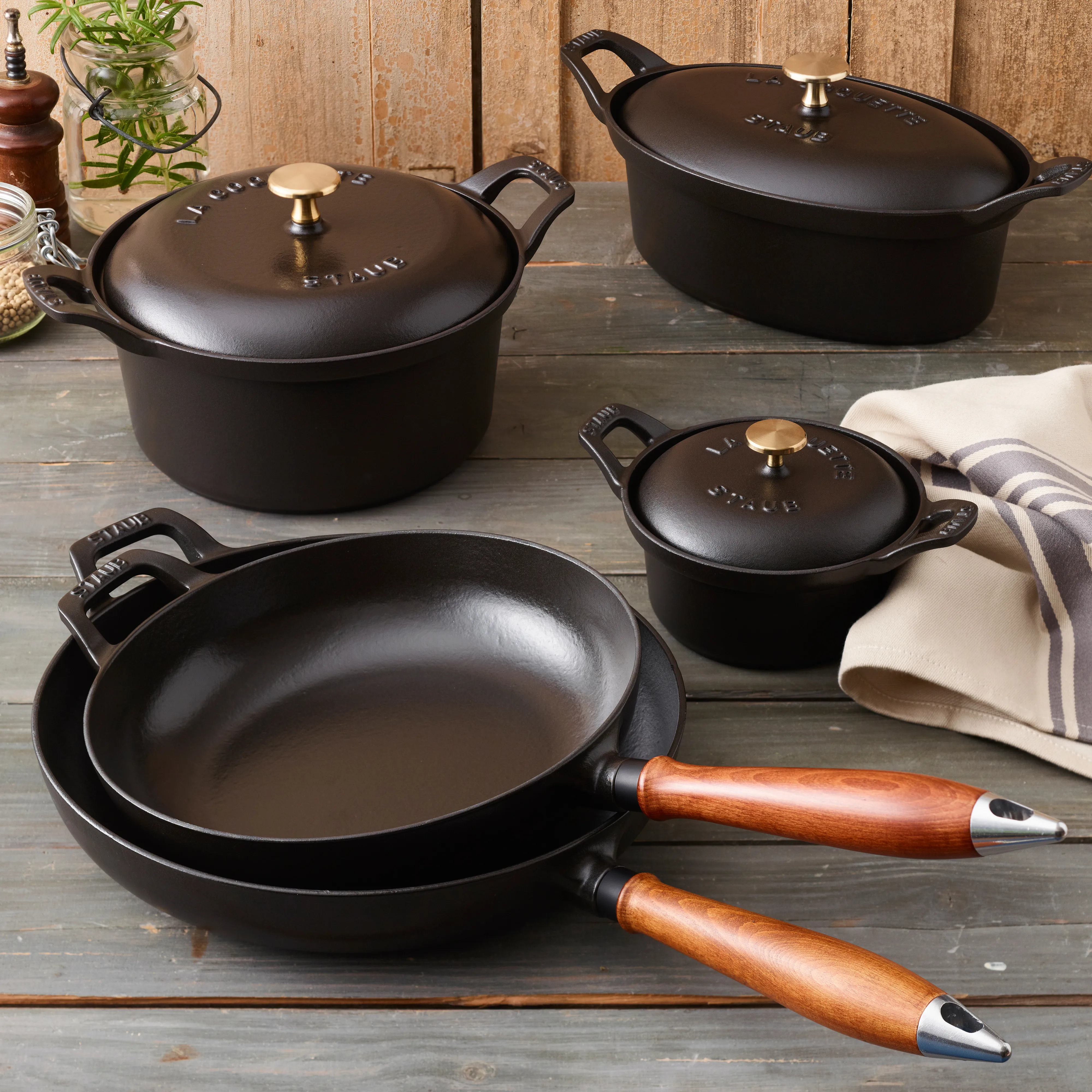 STAUB | ストウブ からのヴィンテージ フライパン 木製ハンドル付き