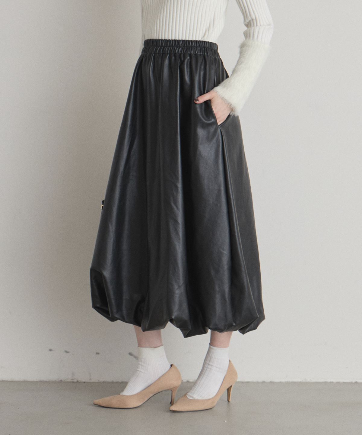 オフィシャルサイト限定】フェイクレザーバルーンスカート