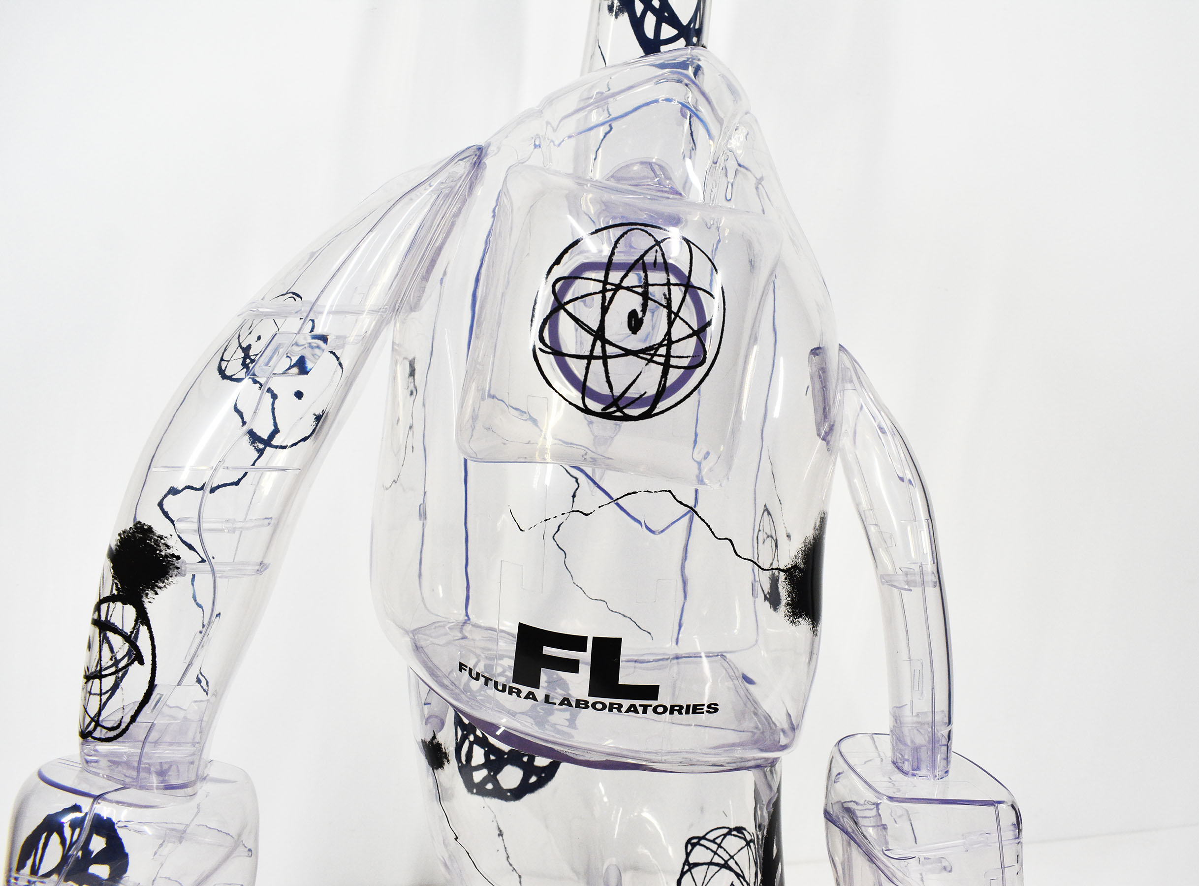 フューチュラ2000作品「FUTURA FL-006」 | Natsume Books