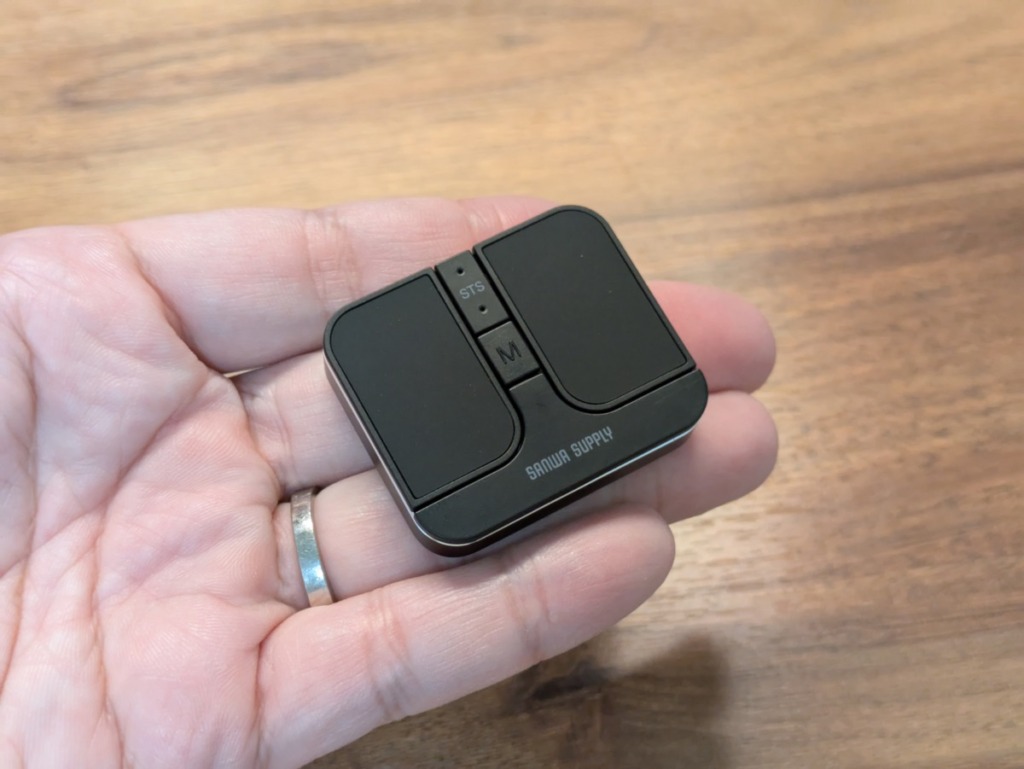 まるでミニサイズのトラックパッド。サンワサプライ超薄型ワイヤレス