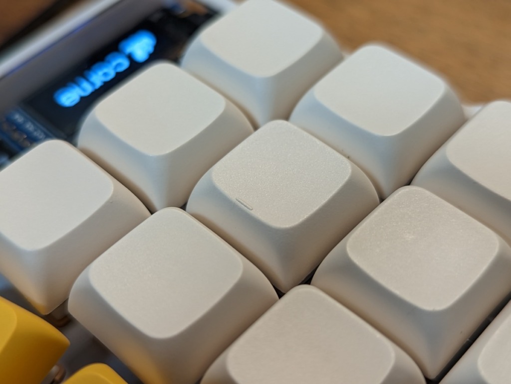 XDALプロファイルのキーキャップをレビュー。XDAのロープロファイル版