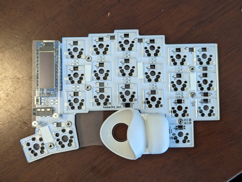 Keyball 44レビュー | 逸品。世界に通用すると思う。買うべき