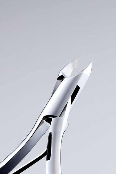 光 キューティクルニッパー Tiara 3mm | Nail Labo Online Shop