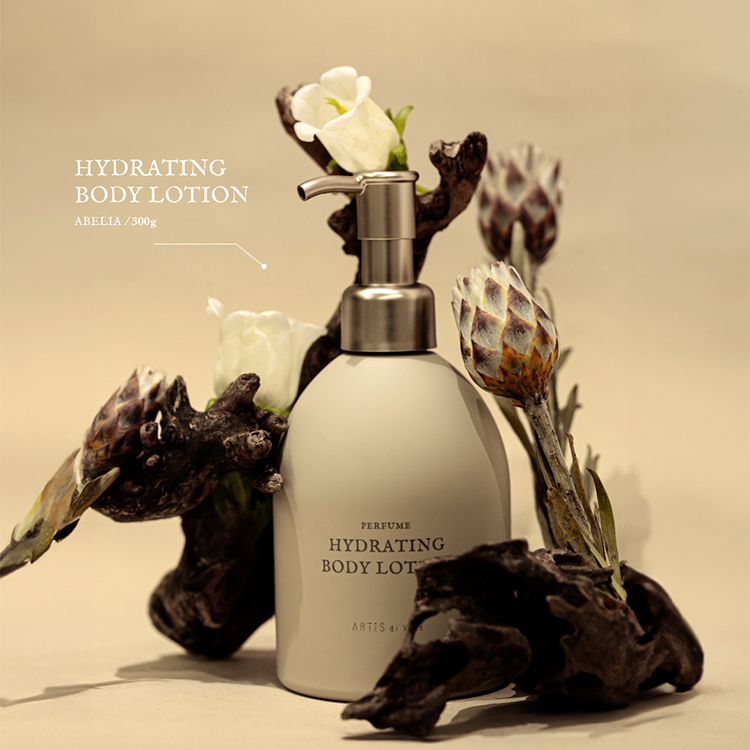 ARTiS di Voce ×TOY's × INITY ハイドレーティング ボディローション