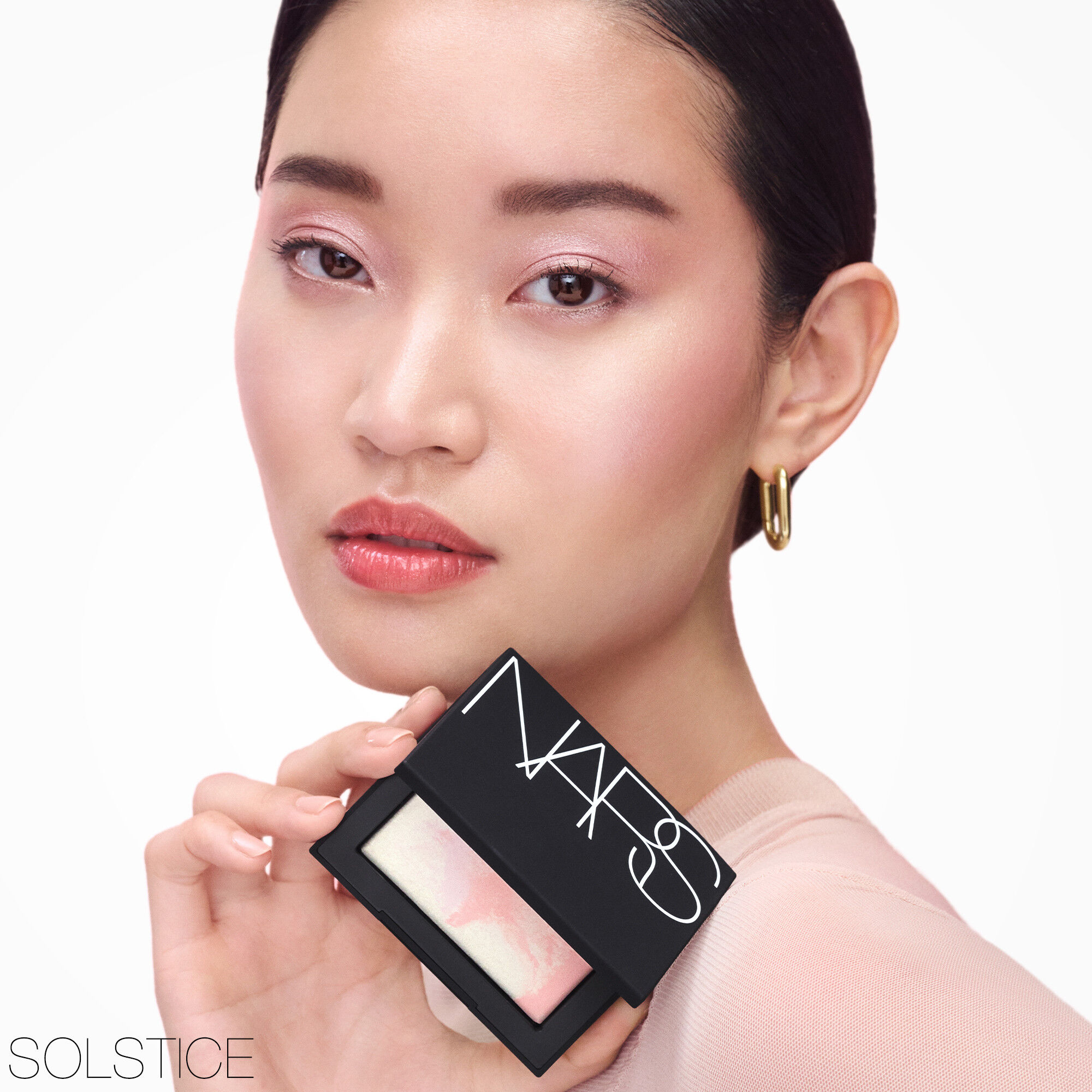 ライトリフレクティング プリズマティックパウダー | NARS Cosmetics