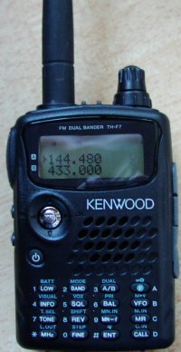 ケンウッド広帯域受信機付きハンディ機TH-F7