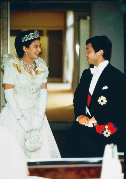 ご成婚記念日を迎えられた天皇皇后両陛下 厳選写真28年プレーバック