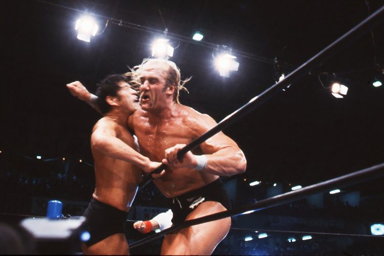 追悼ハルク・ホーガン】アントニオ猪木に「舌出し失神KO勝ち」から42年