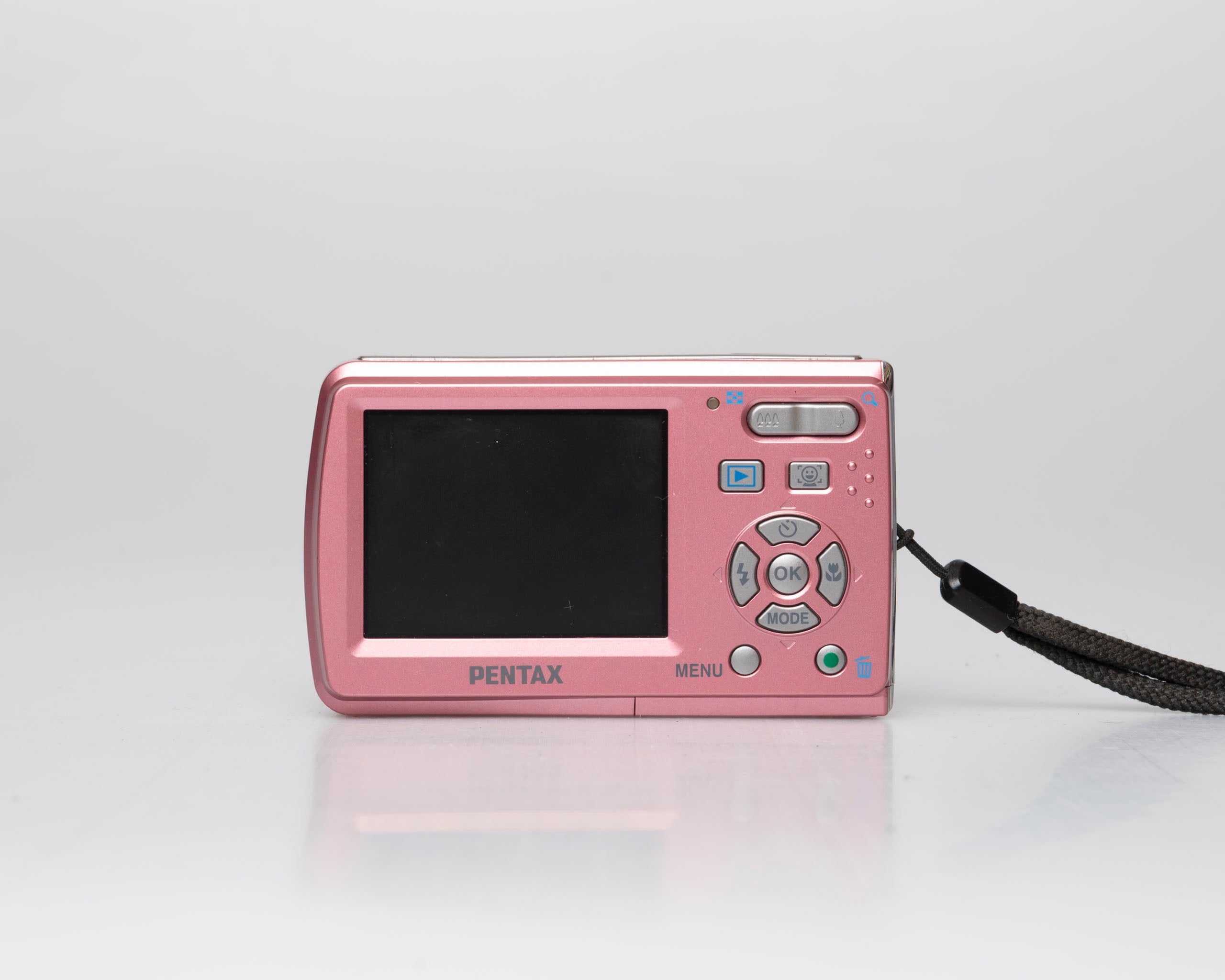 Pentax Optio E60 pink 10 megapixel digicam w/ 8GB SD card + case