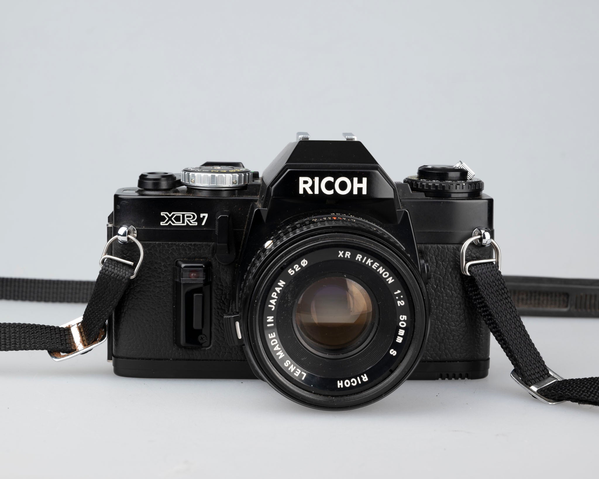 ricoh_XR7_35mm_SLR_Camera_2022