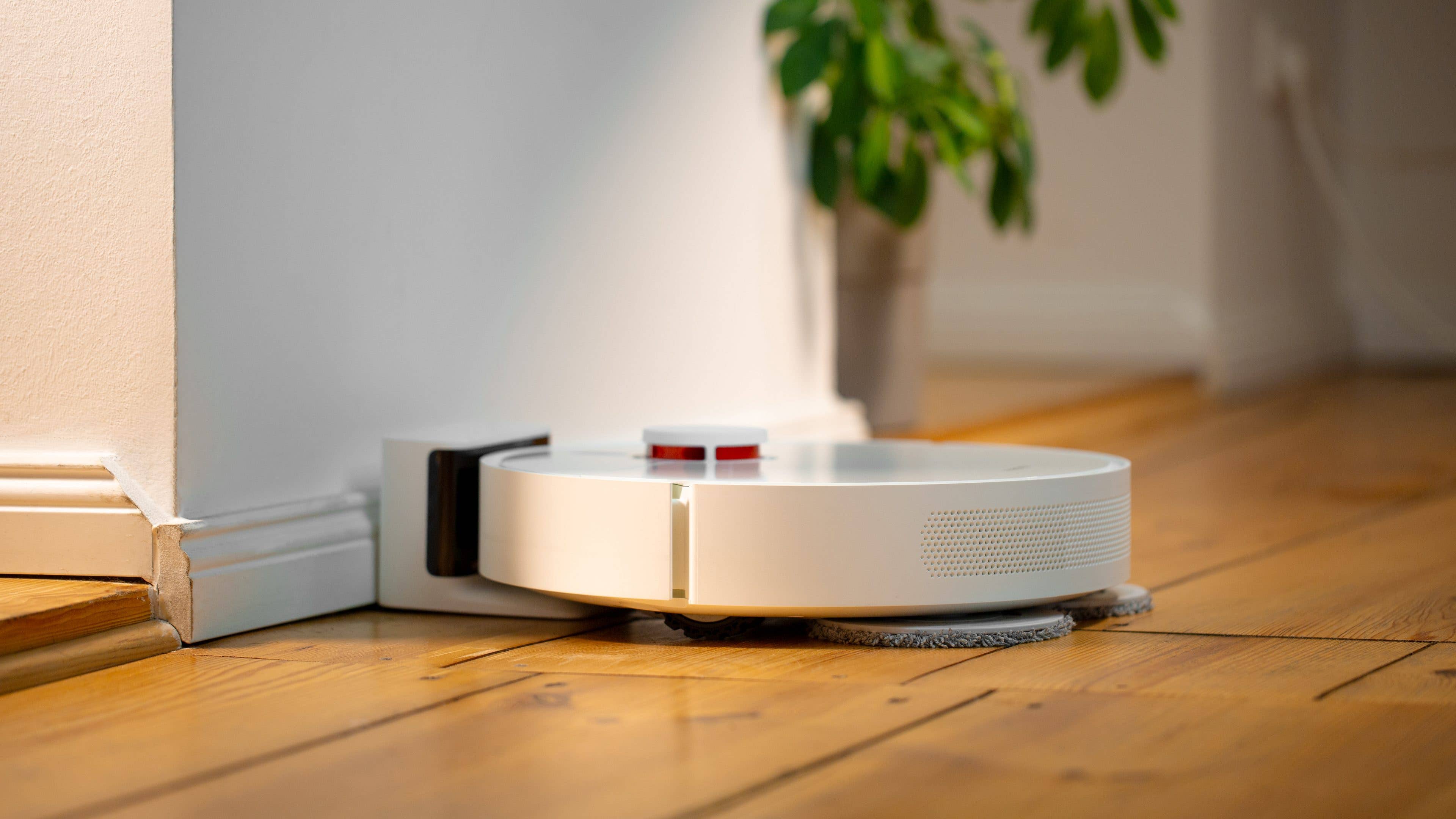 Xiaomi S10+ Review: Budget Robot Vacuum That Mops as Well » nextpit