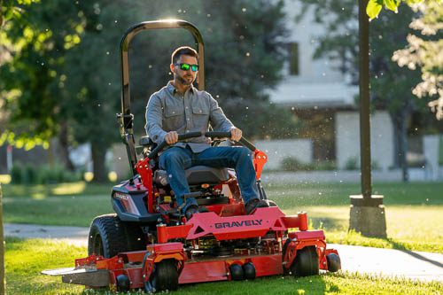 Gravely Pro-Turn ZX 52″ Zero Turn Mower 991289 – Neil's Small