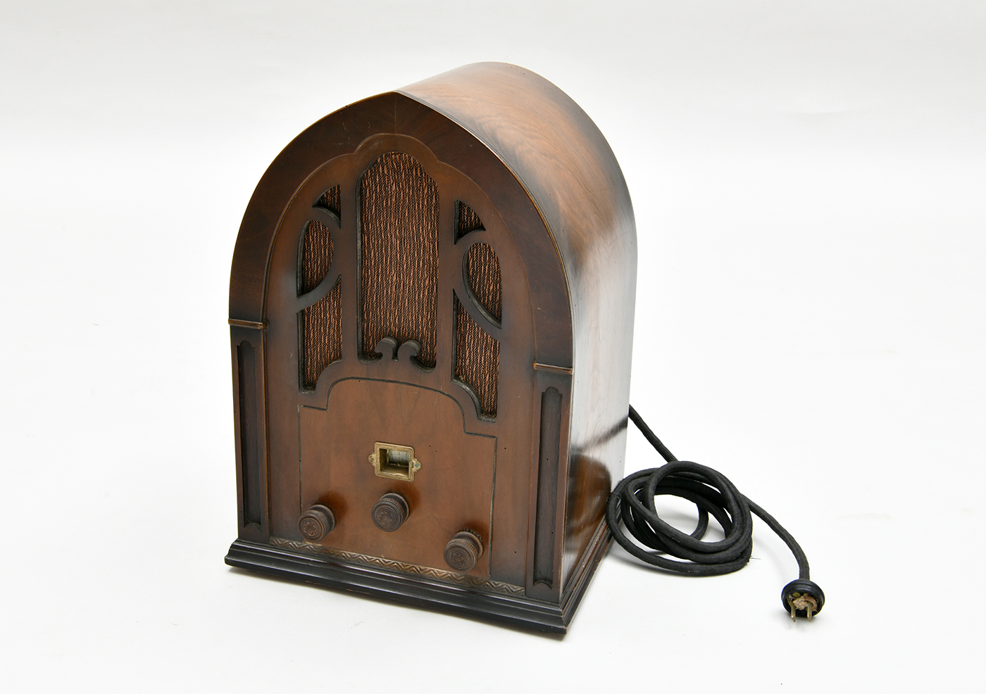 真空管ラジオ（しんくうかんらじお） | くらしの道具 | 所蔵品