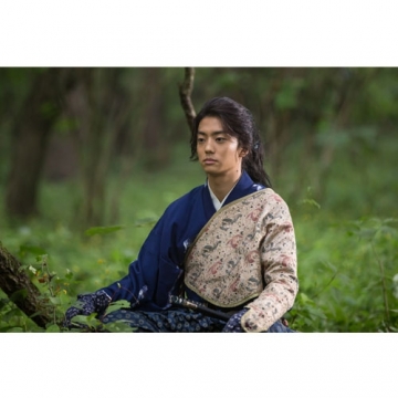 アシガール】 Blu-ray BOX〈3枚組〉(中古/セル盤) アシガール】 Blu