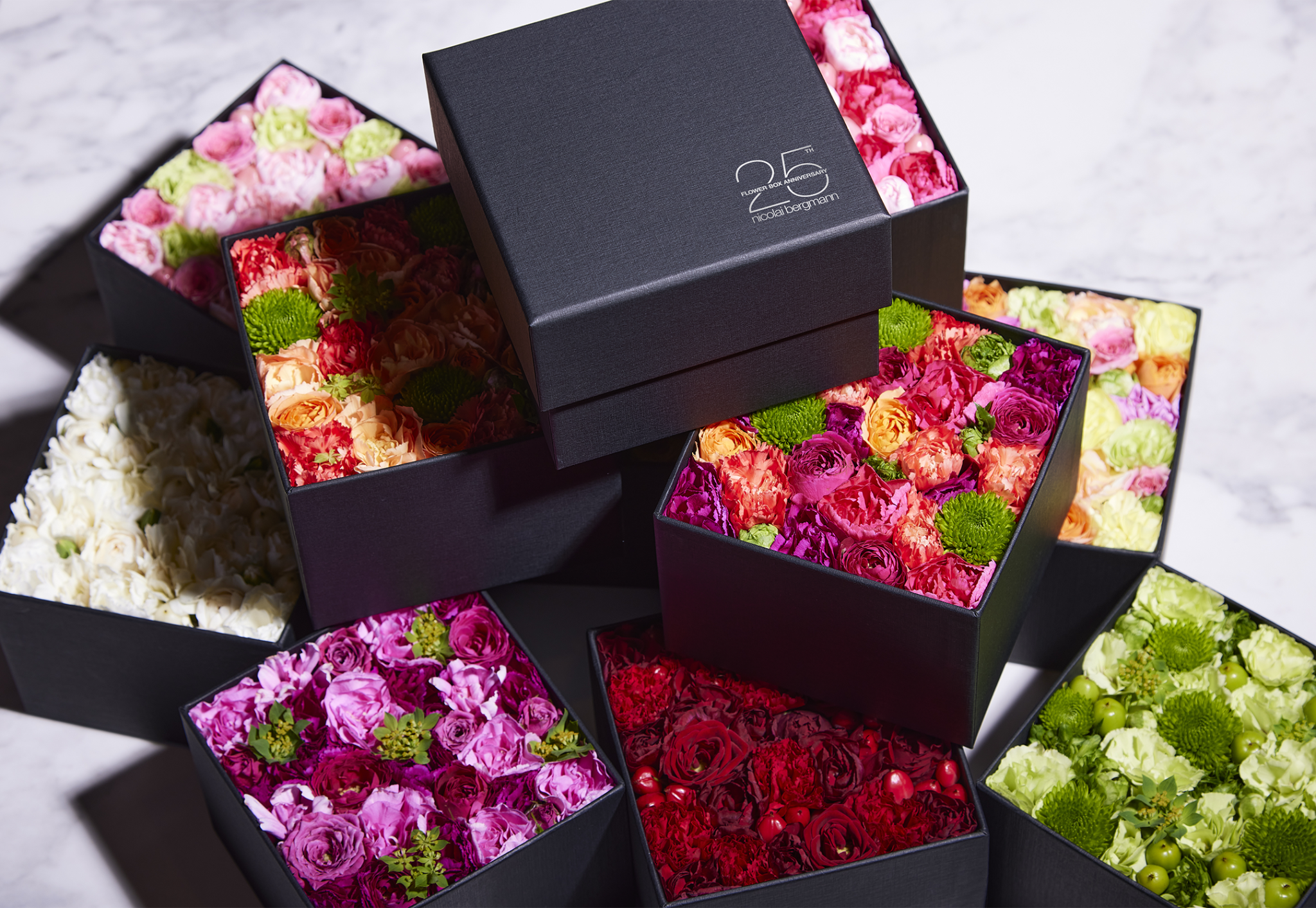 25周年特別ロゴをあしらったオリジナルフラワーボックスが登場