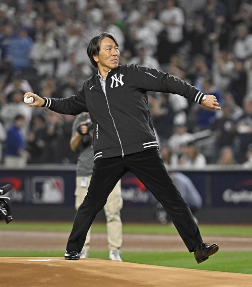 松井秀喜氏、ヤンキースタジアムでのWS第5戦で始球式 09年ヤンキース