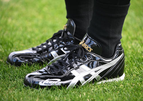 阪神】近本光司のこだわり詰まったスパイクがアシックス社から発売へ