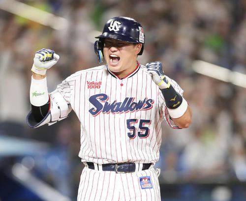 データ】ヤクルト村上宗隆、記録ずくめの史上最年少3冠王 2桁盗塁