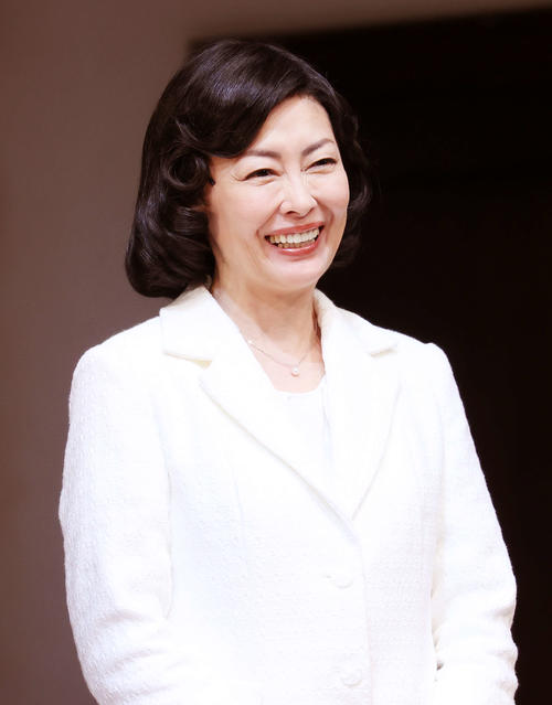 中山美穂さん死去、54歳 都内の自宅で 6日予定のクリスマス公演中止の