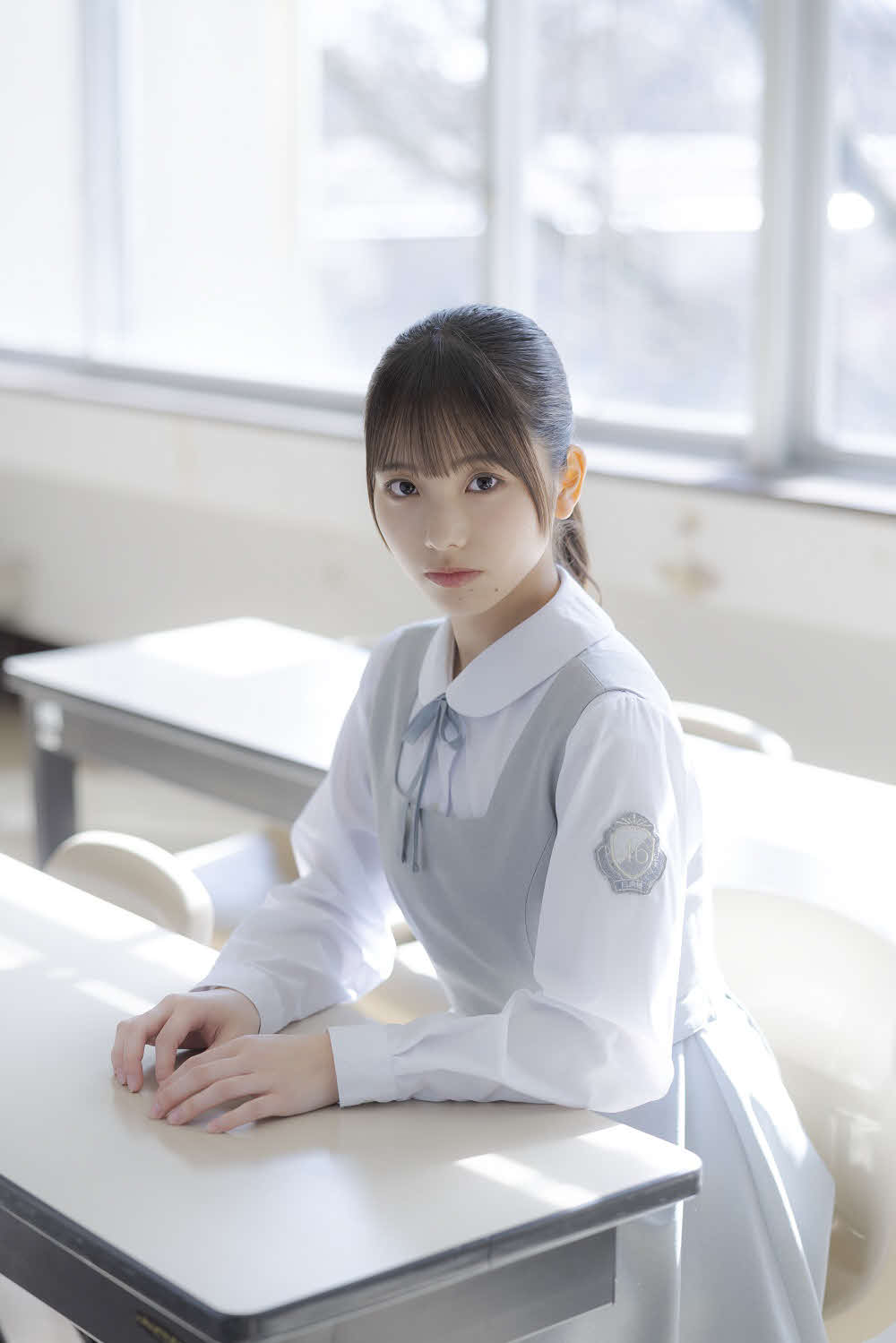 日向坂46五期生下田衣珠季、片山紗希の撮り下ろし制服ショットと手書き