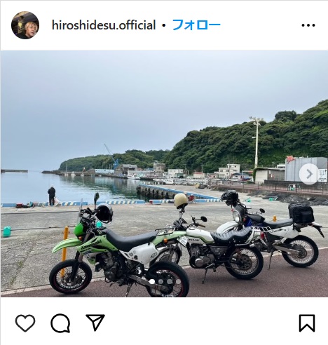 ヒロシ、空冷並列3気筒の愛車を披露「暗い道も安心」 磨き込まれた半